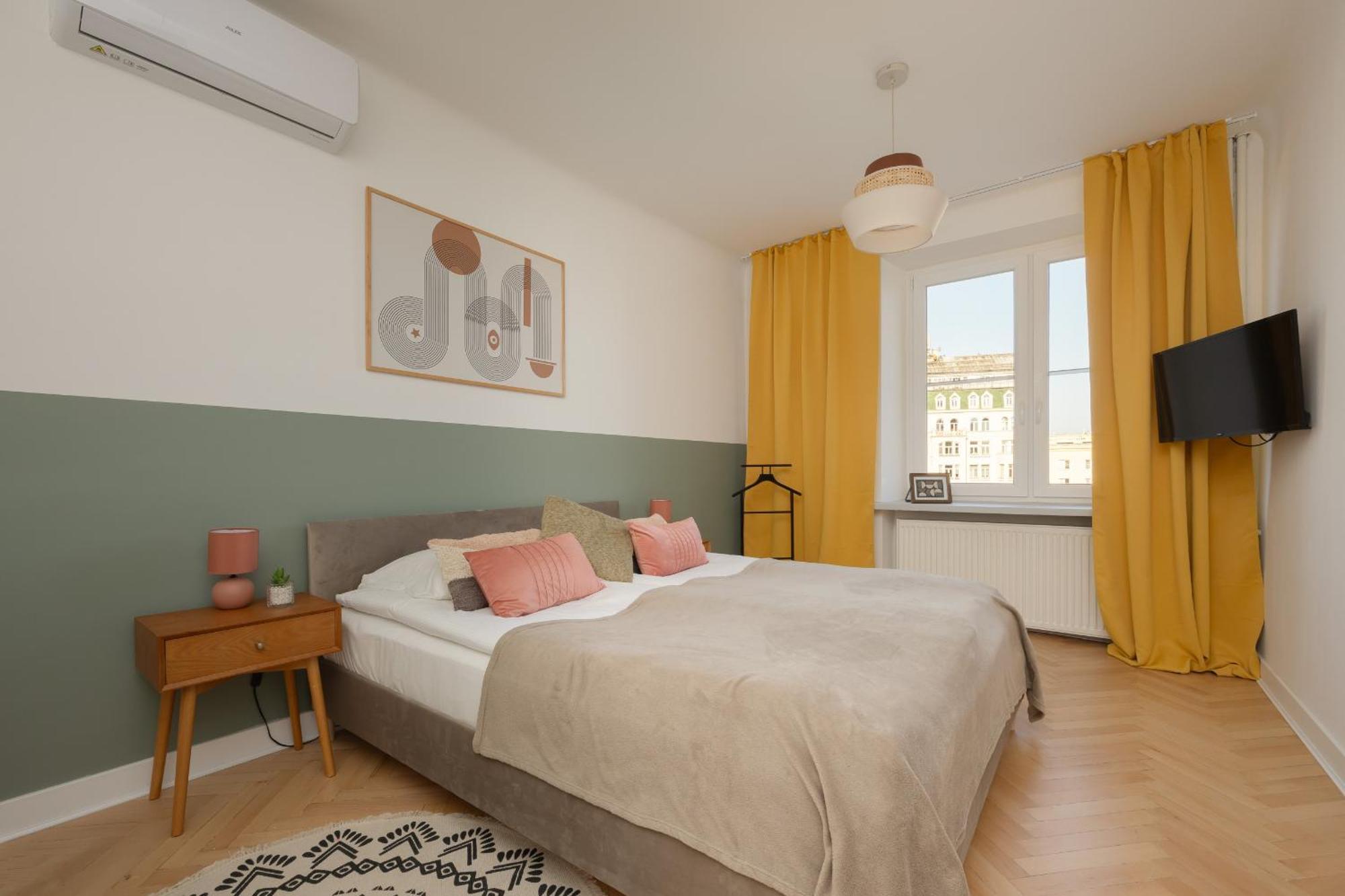 Apartment For 6 People Near Royal Baths Park By Renters Prestige Warsawa Bagian luar foto